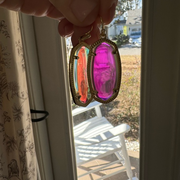 Kendra Scott Iridescent Earrings - Picture 3 of 5